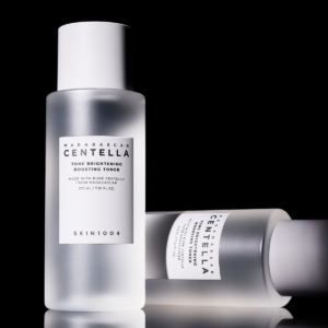 Madagascar Centella Tone Brightening Boosting Toner  skin1004 210ml